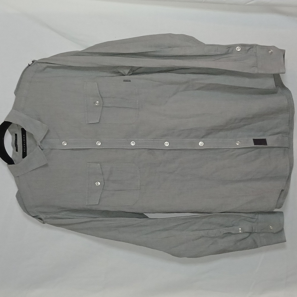 Sean John Tailored Fit Men's Large bottom up shirt